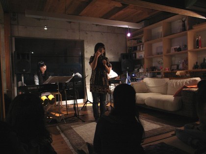 boa noite ライブ in ガラスのピラミッド_b0151262_17163086.jpg