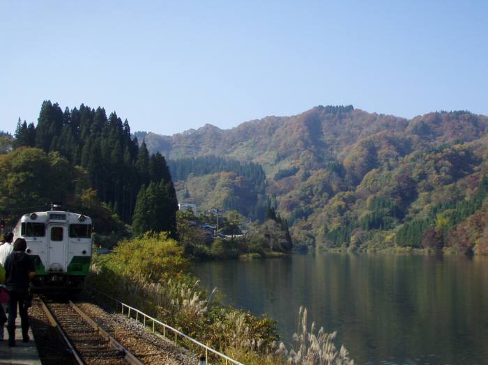 紅葉列車（１）SL会津只見紅葉号・只見紅葉号_c0131981_21343580.jpg