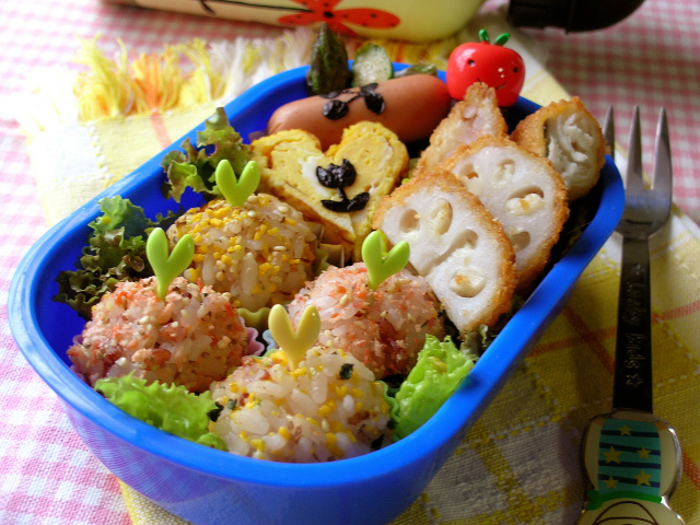 遠足みかん狩り弁当 と 主人のお弁当_b0171098_106033.jpg