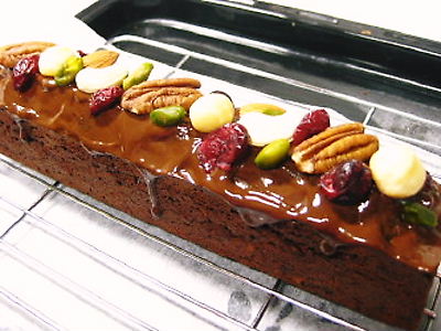 ラムクランベリーとナッツのショコラケーキ La La La Kitchen ラムクランベリーとナッツのショコラケーキ La La La Kitchen