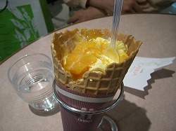 f0035210_2343195.jpg