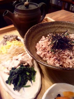 目白オーガニック・カフェ_a0103940_23502249.jpg