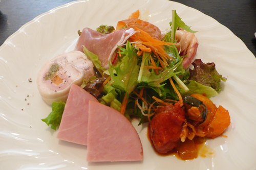 おしゃれな洋食屋さん_b0174536_1612387.jpg