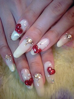 ぷっくりハートネイル 安齋 ネイルサロンｉｒｉｓ ｎａｉｌ イリスネイル ミーハーgirl