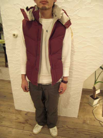 HOODED DOWN VEST_a0113127_1417926.jpg