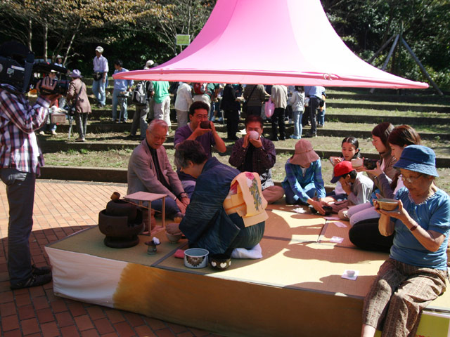 10月11日 上郷・森の家 【アートなお茶会】 _f0197045_17312767.jpg