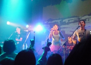 Bomba Estereo/ボンバ･エステーレオ@UNIT, 代官山_b0015362_2126645.jpg