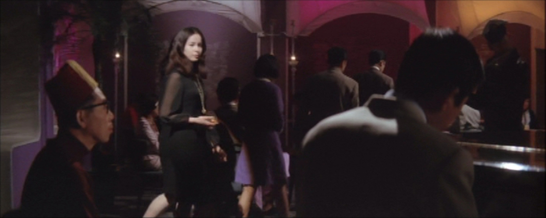 松田麻耶(まつだ・まや)「夜霧よ今夜も有難う」(1967)_e0042361_23362919.jpg