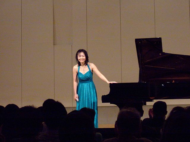 岡本暁子Pfリサイタル(南足柄)_e0022175_18332660.jpg