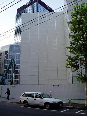 さよなら交通博物館 建物の解体状況(1)_f0030574_3285349.jpg