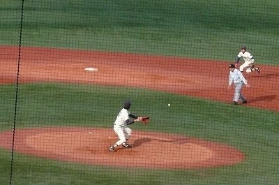 11月4日 六大学野球新人戦(決勝戦) 明治大対慶應大 _b0166128_1038890.jpg