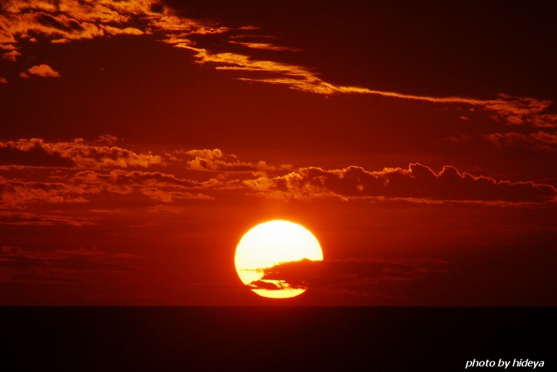 夕日と雲 南の島の風景 宮古島