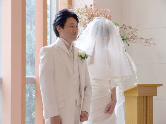 ホゴムラ名人ついに結婚披露！_b0008475_0184927.jpg