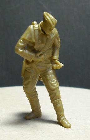 Tamiya 89731=ICM 48082 [1/48 ドイツ空軍パイロットと整備兵] : 模型慕情