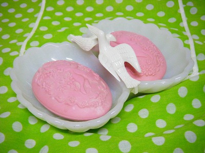 AVON LOVEBIRDS SOAP DISH_e0122024_183916100.jpg