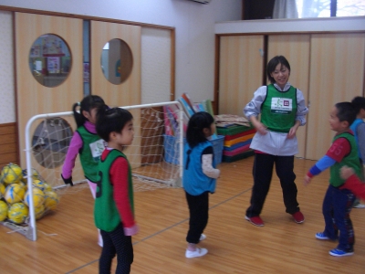 スギっ子巡回指導　in　第一ルンビニ園_e0127003_1364454.jpg