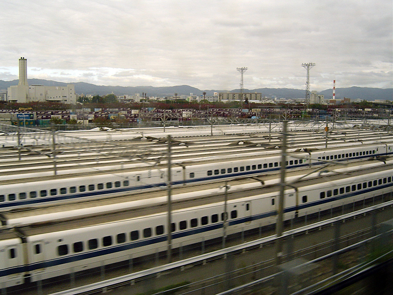 091112きょうの鳥飼車庫と瀬田の唐橋_e0026606_23264134.jpg