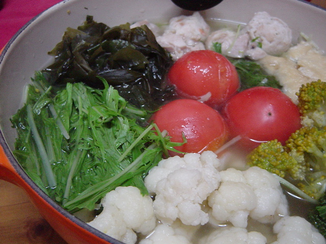 野菜たっぷり水炊き。_c0186477_10424979.jpg