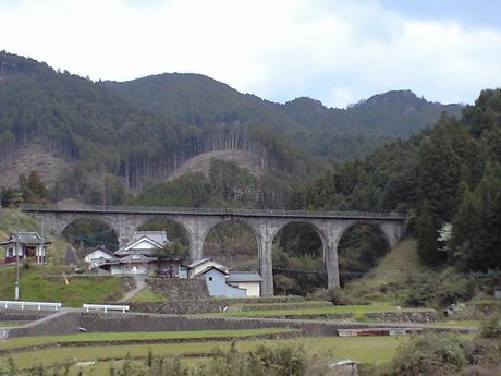 b0005281_21154399.jpg
