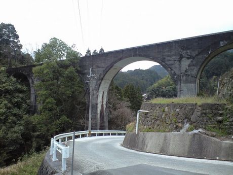 b0005281_21171226.jpg