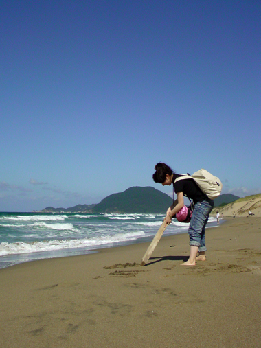 2009年『鳥取砂丘らくだはニンジンを食べるのか？実証の旅』【その4】_c0215063_12114987.jpg