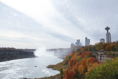 015 Niagara Falls ～紅葉とチョウ～_c0211532_9264963.jpg