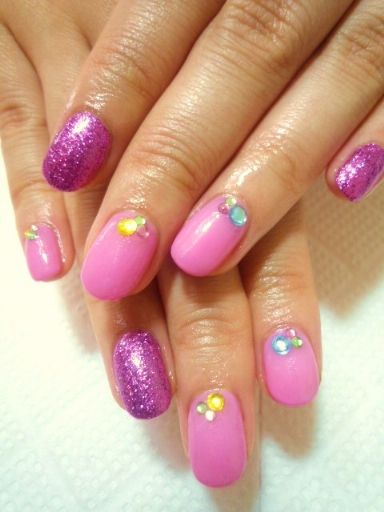 pink glitter nail★カルジェル★近況★_e0137752_0572481.jpg