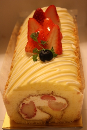ムッシュマキノのロールケーキ Coop S Diary