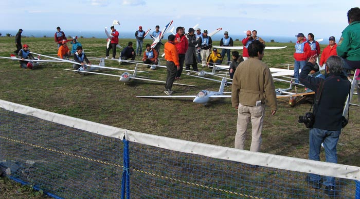 20091115　強風の　第１回KMAスケールグライダーミーティングin淡路島　（その1）_e0164065_22245273.jpg