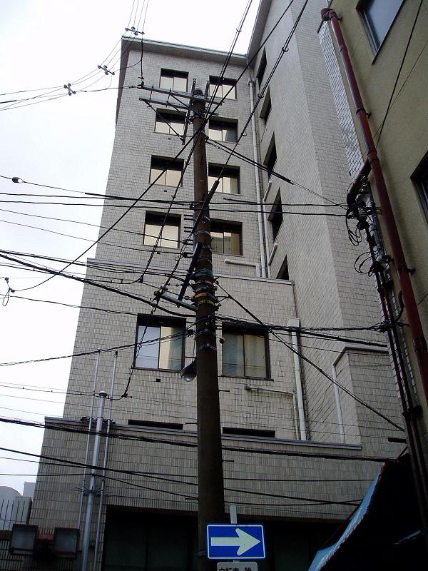 「宇治電ビル」(近日解体予定)を見に大阪へ行く_f0030574_1352774.jpg