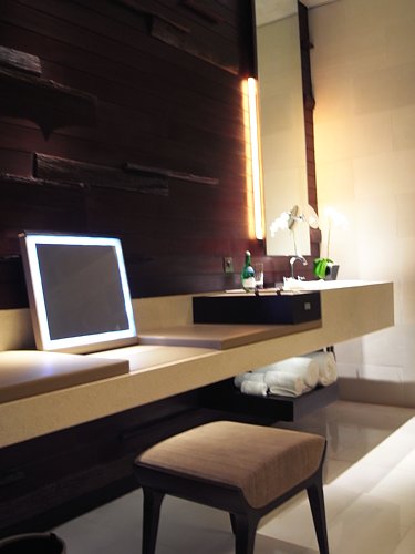 Spa goods＆bathroom@ Alila Villas Uluwatu _a0036499_123830.jpg