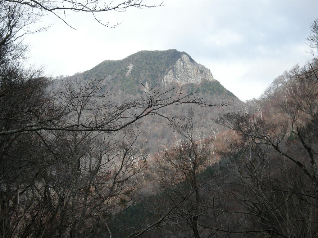 道のり遠し大山・甲ケ山（かぶとがせん）_b0185573_17501580.jpg