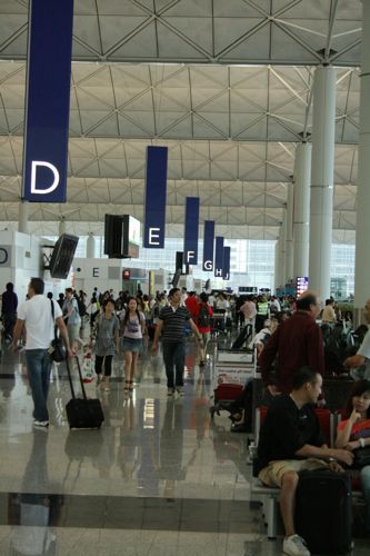 旅行記 香港AUG2009 019(空港へ、、、、出発、、、が。。。)_f0059796_00595.jpg