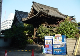 名古屋市内のお寺と自動販売機_a0003909_042673.jpg