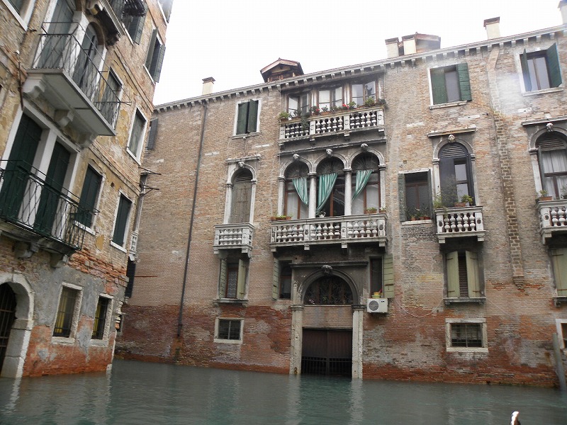 f0054429_23402730.jpg