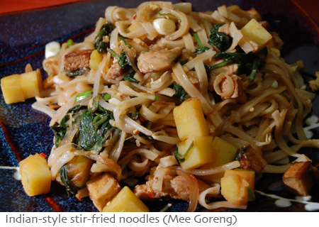 インド風焼きそば(米麺)_Indian-style stir-fried noodels (mee goreng)_a0080964_17573417.jpg