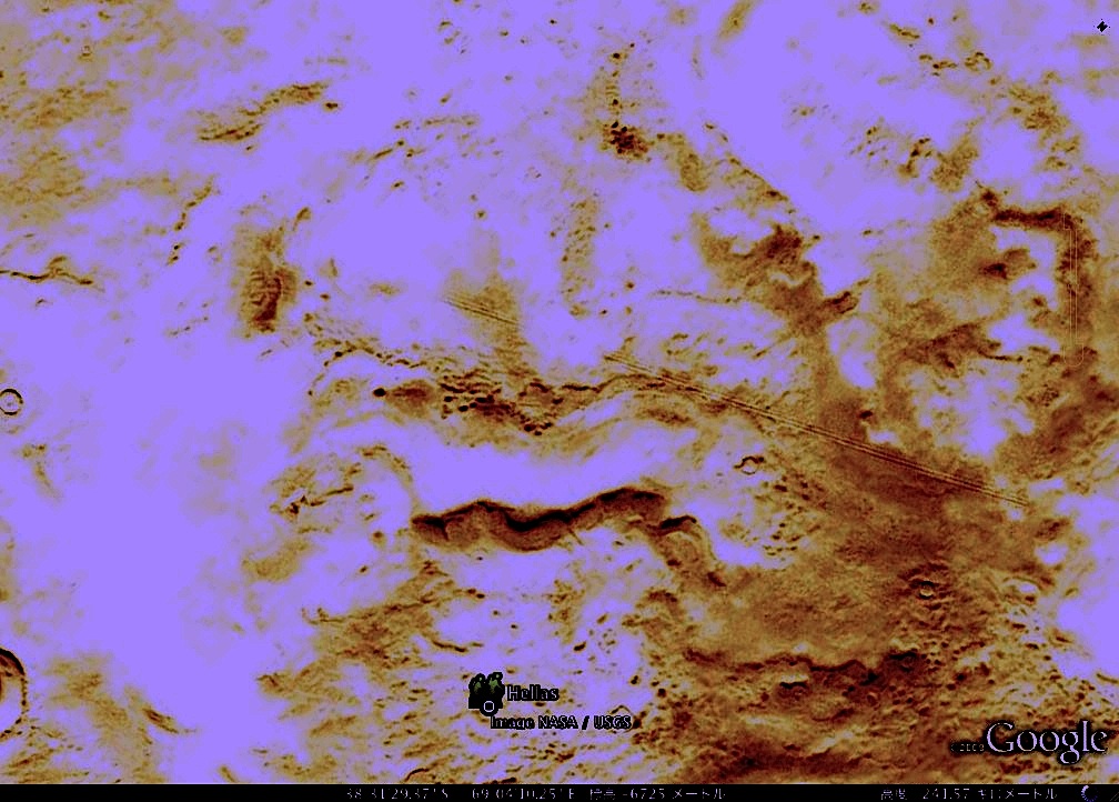 グーグル火星の画像の謎:「Hellas(偉大なギリシャ)」_e0171614_18415250.jpg