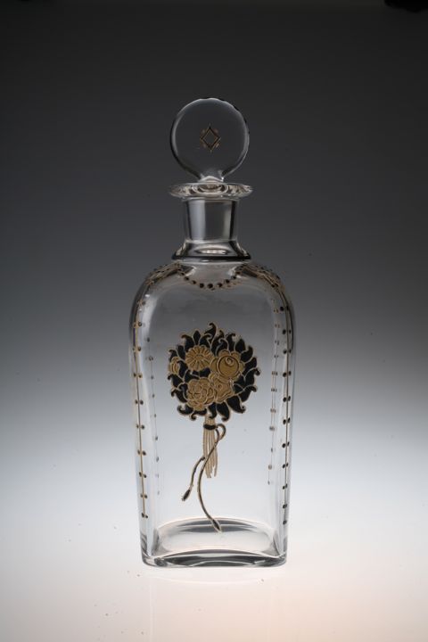  G.Chevalier ジョルジュ・シュヴァリエ　香水瓶。_c0108595_2175978.jpg
