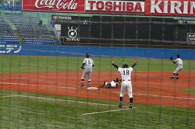 明治神宮大会　高校の部　決勝戦　大垣日大対東海大相模　極寒雨中の決勝戦_b0166128_1952467.jpg