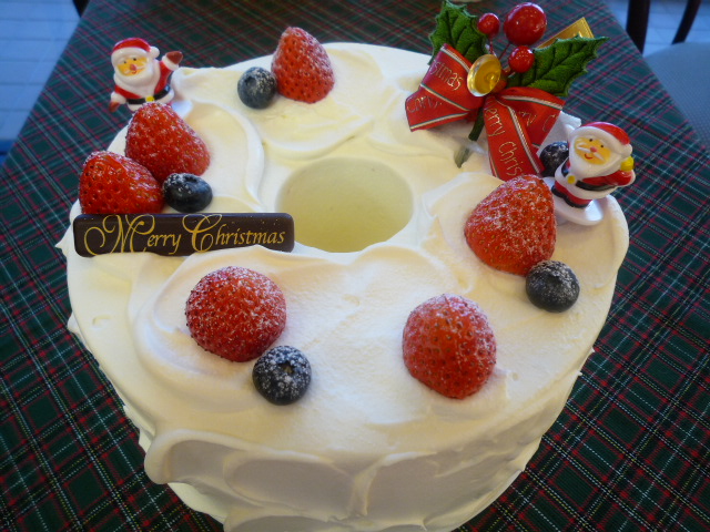 ＫＯＧＵのクリスマスケーキ　２００９_b0182836_5513316.jpg