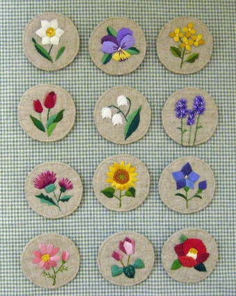 12ヶ月の花刺繍バッジ Vogelhaus Note