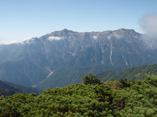 憧れの縦走コース　１日目は西穂山荘まで_b0039898_146865.jpg