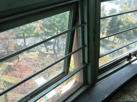 手柄山(てがらやま)公園 ② 『回転展望台喫茶』 _b0162442_095100.jpg