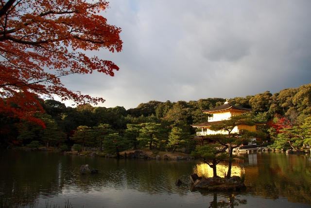 金閣寺（紅葉・夕景） : ＭＥＭＯＲＹ ＯＦ ＫＹＯＴＯＬＩＦＥ