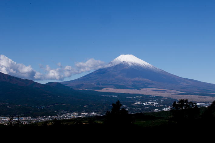 近所の岡から富士山を臨む_b0167256_22561929.jpg