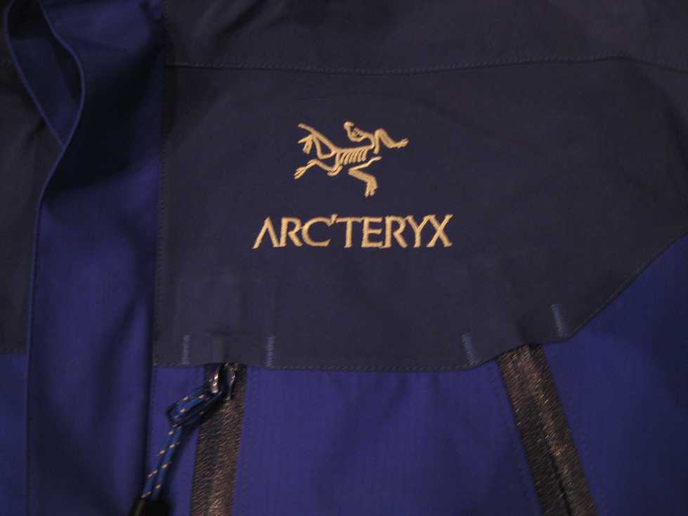 ＡＲＣ’ＴＥＲＹＸ　ＴＨＥＴＡ　ＡＲ　ＪＡＣＫＥＴ_e0187362_1171016.jpg