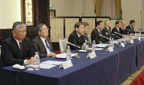 民主党の「必殺仕置き人」、科学予算に切り込む!どんどん切り刻め!_e0171614_1845444.jpg