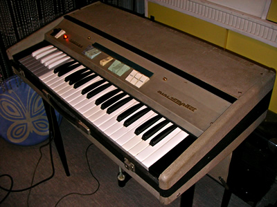 Farfisa Mini Compact_e0045459_19364029.jpg