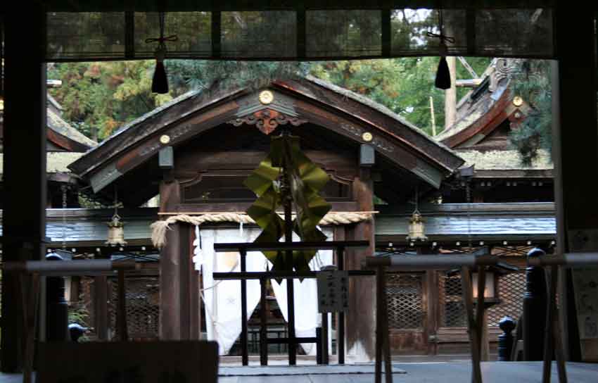 大和神社と倭大国魂神社・倭大国敷神社-2♪_d0058941_2093163.jpg