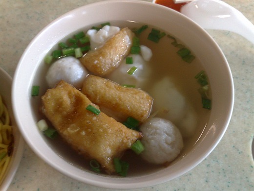 Xiu Ji Ikan Bilis Yong Tau Fu 秀记江鱼仔酿豆腐_e0195952_10364928.jpg